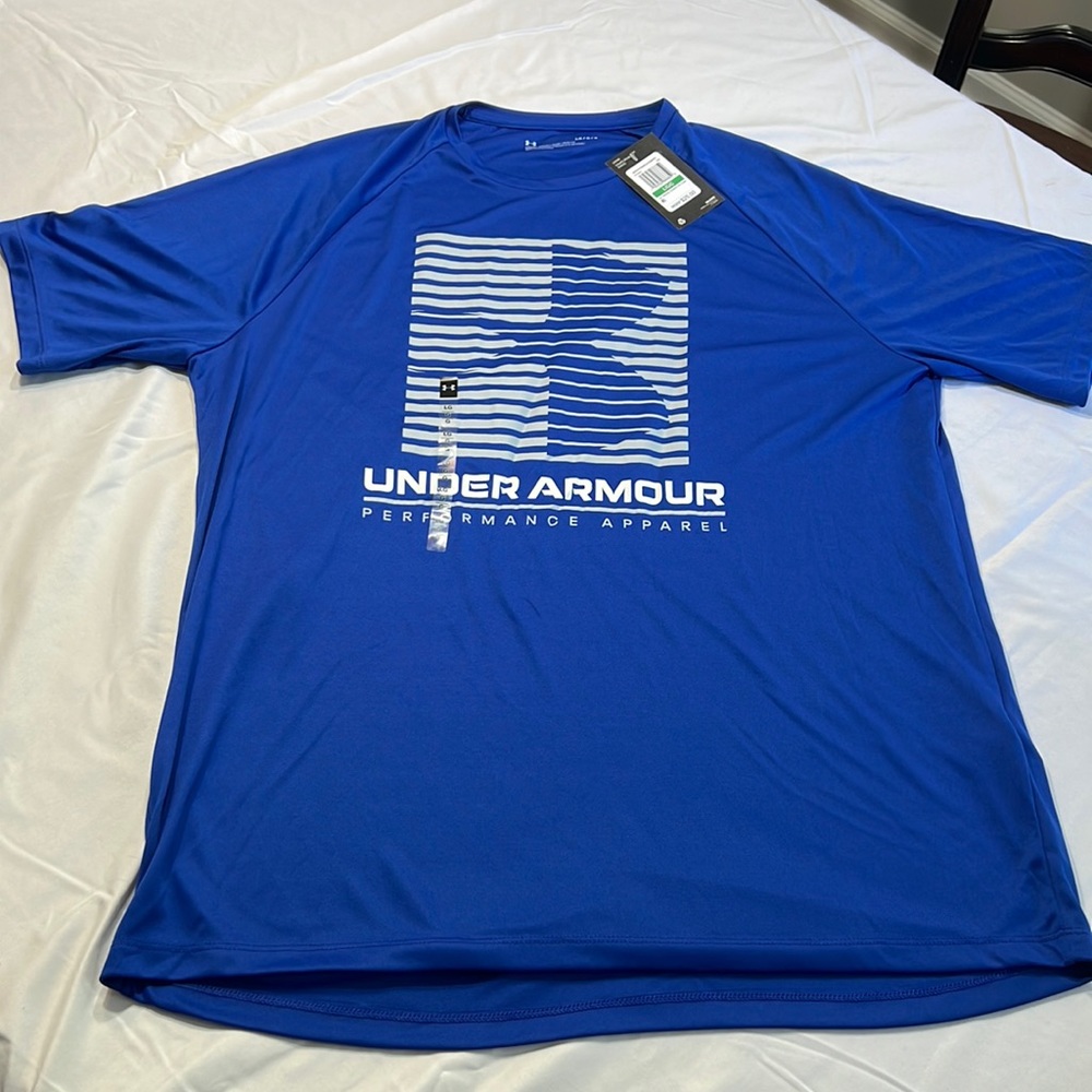 NWT men’s UA shirt